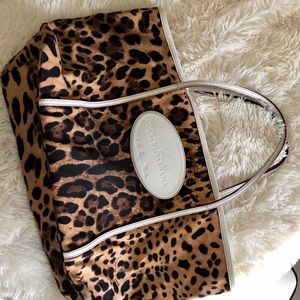 Dolce Gabbana leopard print tote